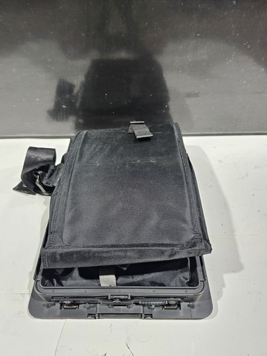 Sac ski original Volkswagen Phaeton 
Stare foarte buna. Nefolosit.

Pr