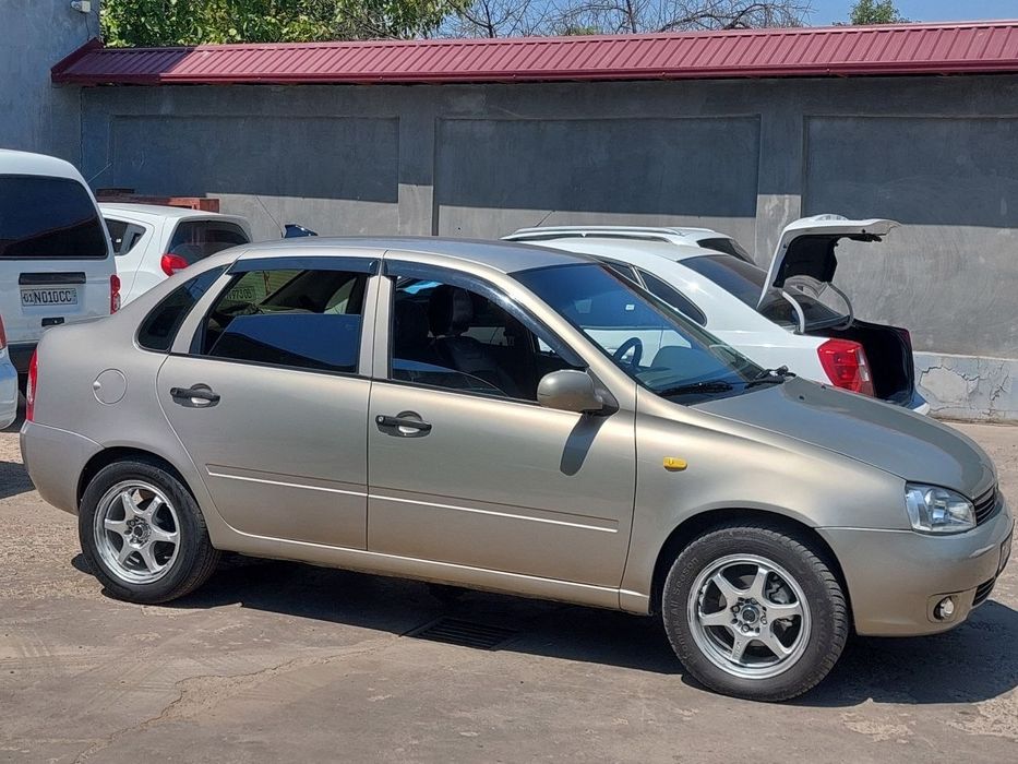 Lada Kalina 2008 holati yahshi
