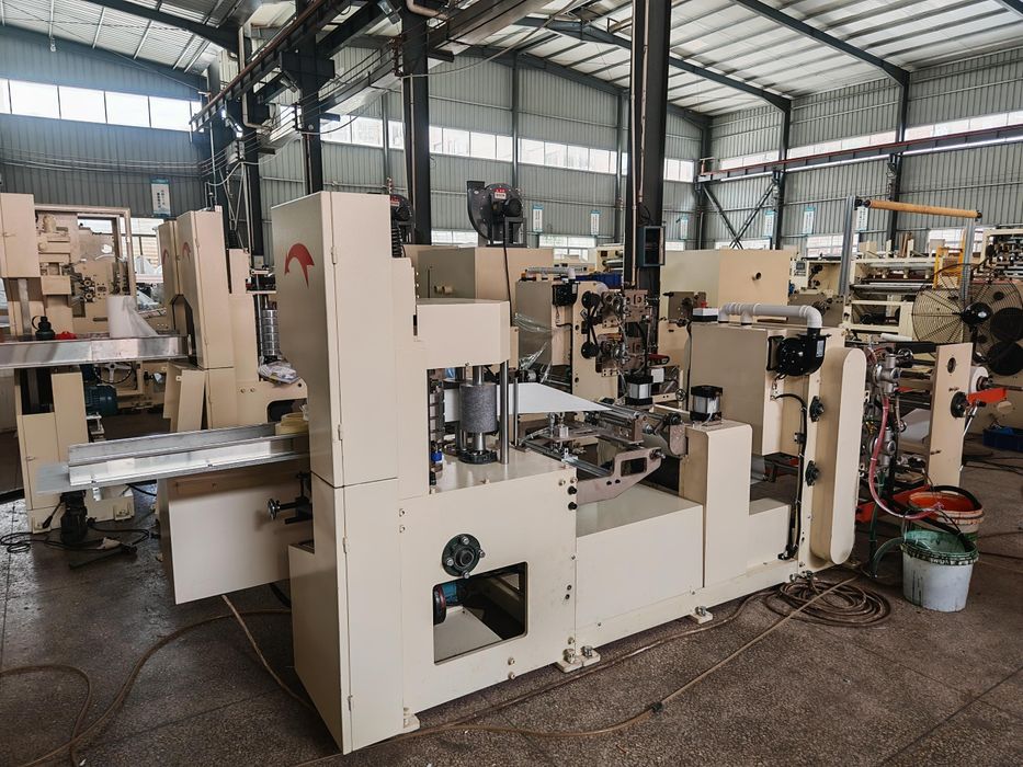 Станок для производства салфеток