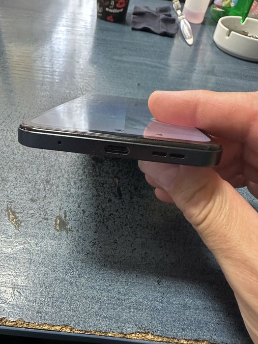 Xiaomi Redmi Note 12 8+4/128 - на 5 месеца, отличен