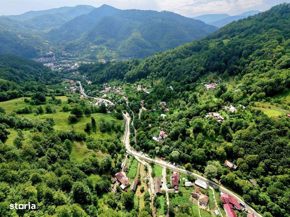 Platou Intravilan Panoramic