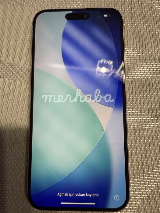 Перфектен Iphone 15 plus