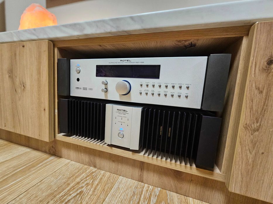 High-End система Polk Audio R700 + Rotel – мощен и чист звук