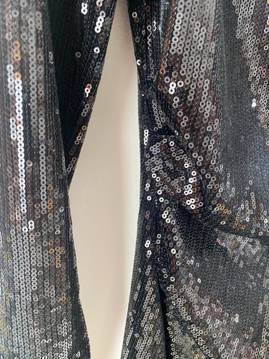 Элегантна  черна  рокля с пакйети  Zara /XL/