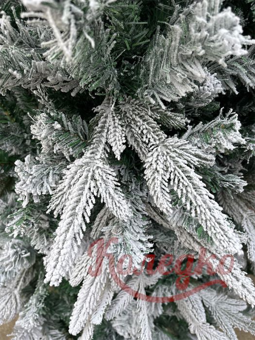 Коледна елха 2D 3D заснежена