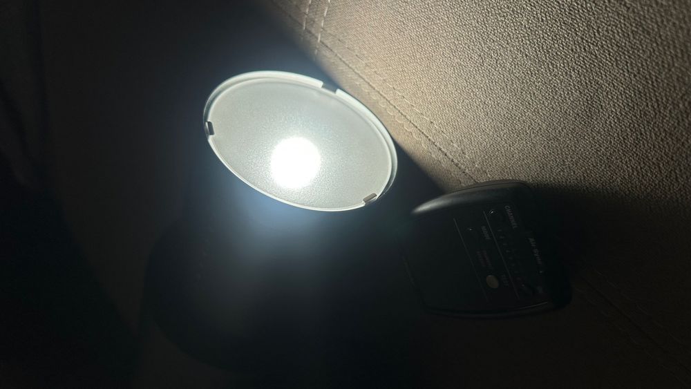 Profoto Pro-D3 Blit Studio 750W pret 7500 lei FIX