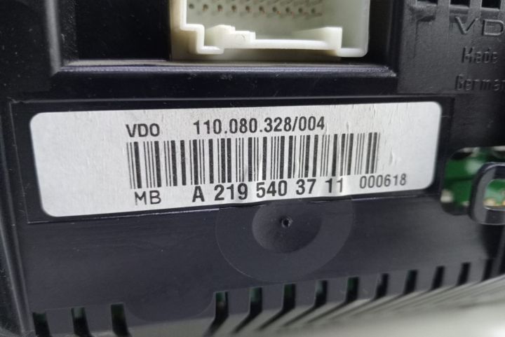 Ceas bord   A2195403711 Mercedes-Benz CLS-Class C219