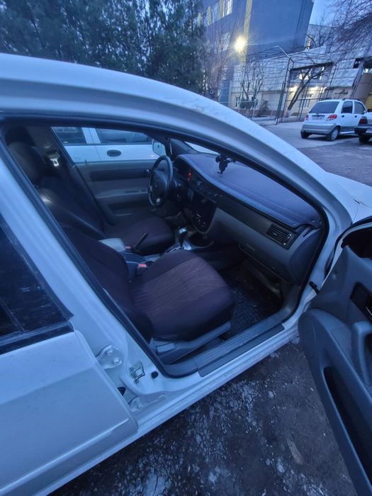 Продаётся авто jentra