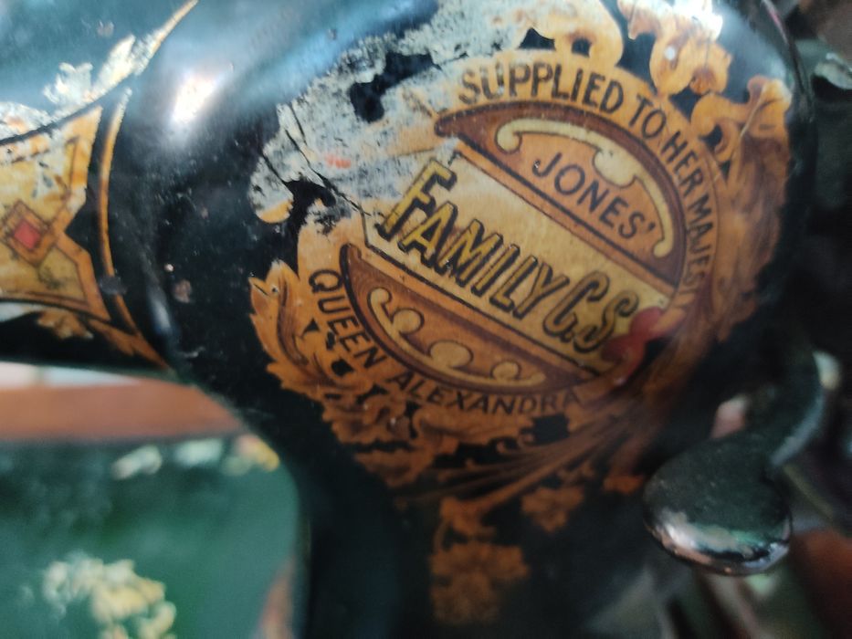 De vânzare mașină de cusut jones family