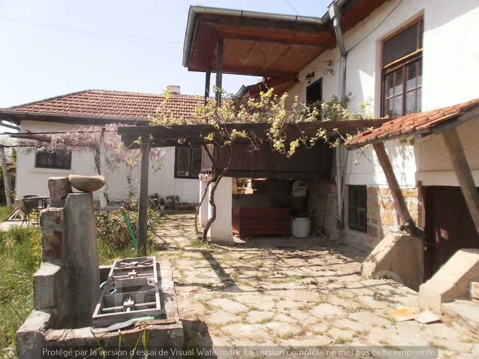 Продава се Къща в с. Дъбравино, Област Варна - 100 кв.м за 560 €/кв.м - Снимка #16