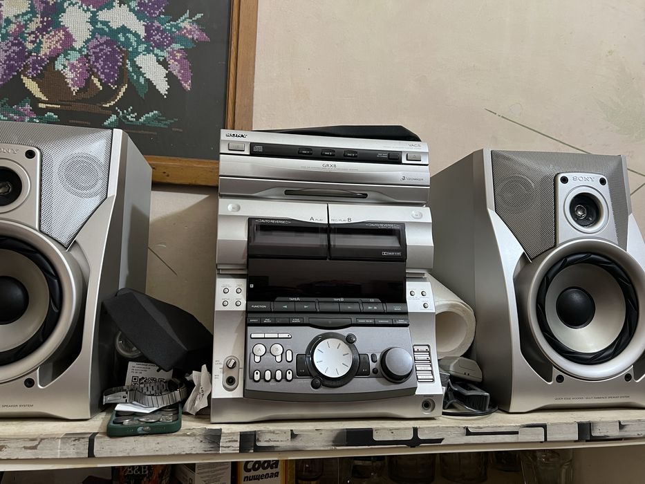 Продам музыкальный центр sony GRX 8