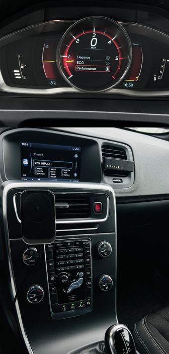 Volvo V60 D3 2.0 Automat - întreținut, economic, pregătit de drum