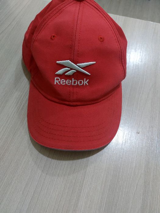 Продам детскую  кепку reebok