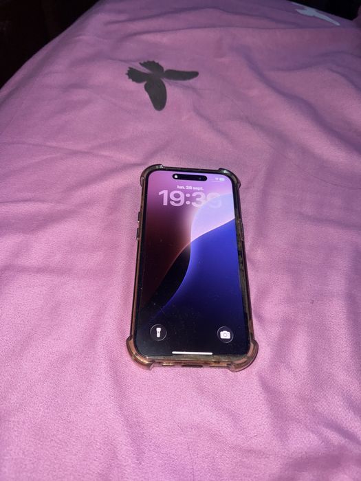 Iphone 15 impecabil
