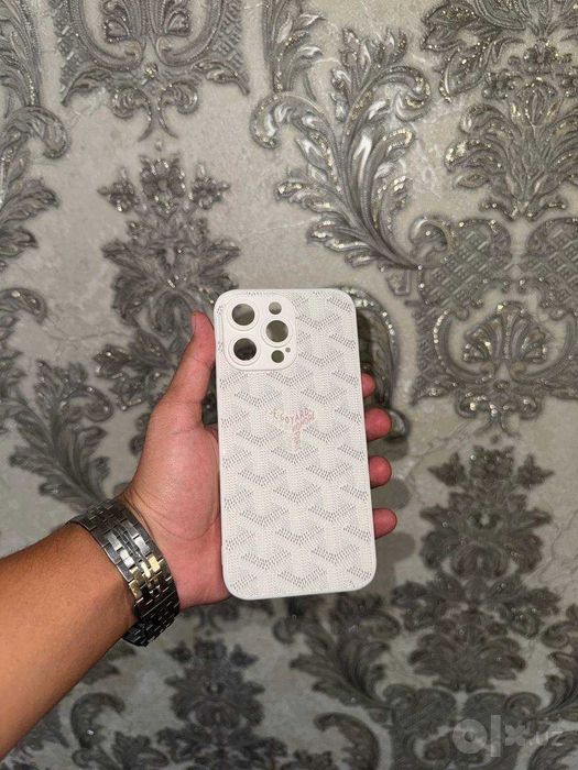 Telefoningiz uchun sifatli chexollar
