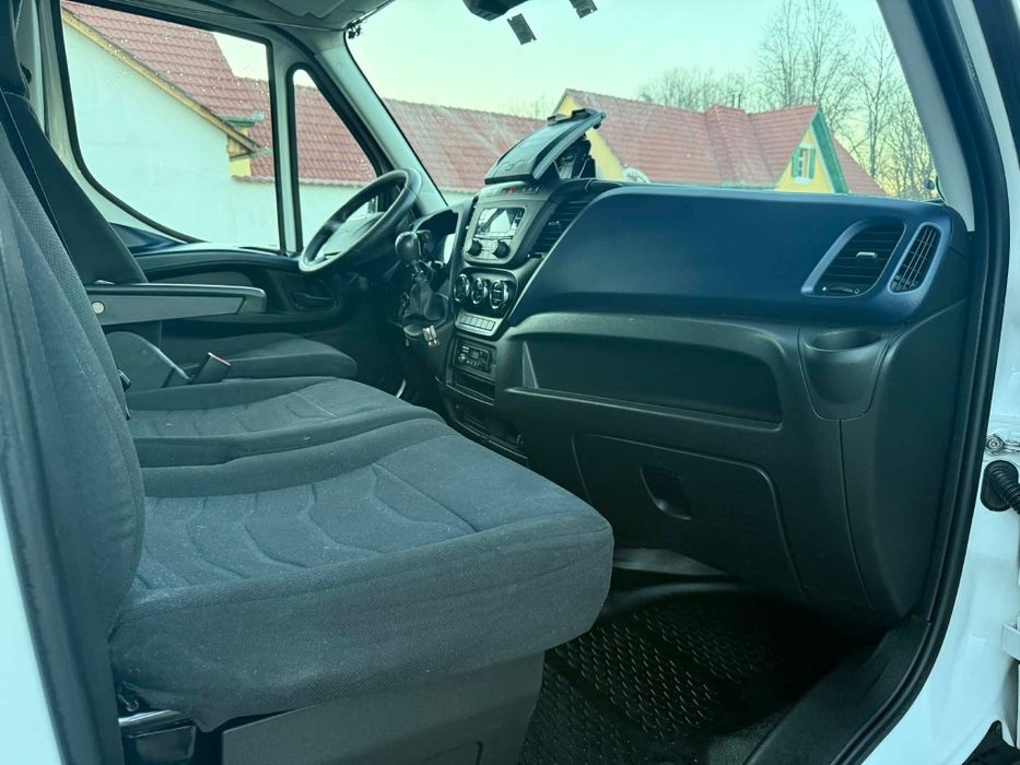 Iveco Daily  15 Europaleti 3,5 T Cu Lift Hidraulic 1 T  6.20 lungime