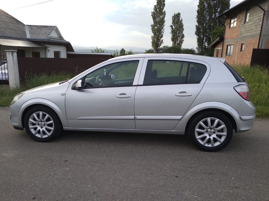 OPEL Astra 2004 — imagine 3