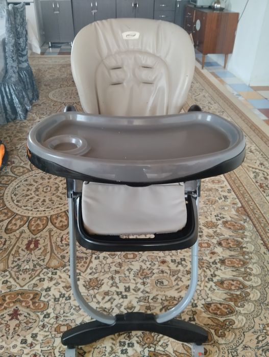 Продам стульчик детский