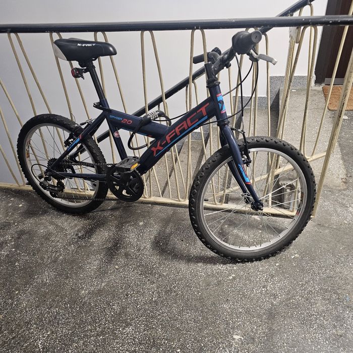 Bicicleta copii X-FACT +far si stop noi BONUS
SCHIMBATOR SHIMANO
6 VITEZE.