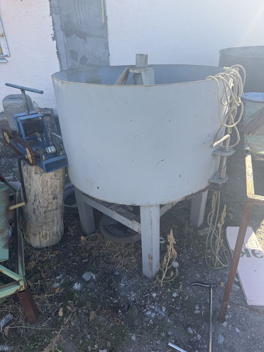 Продам бетономешалку