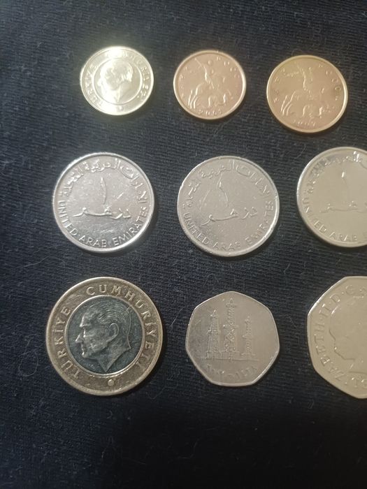 Продаются монеты разных стран