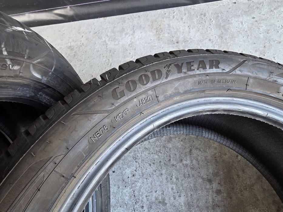 225/50/18 Goodyear 4бр
