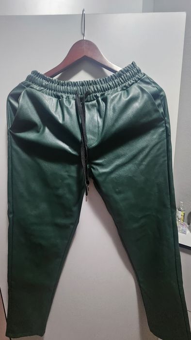 Панталони, черни