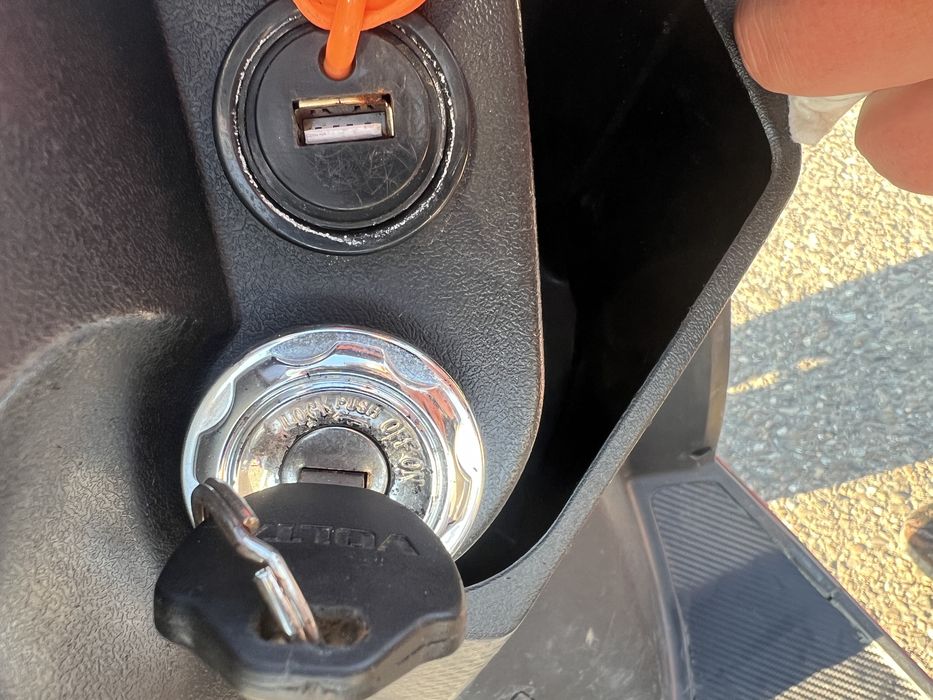 Scuter electric Voltarom vs 1