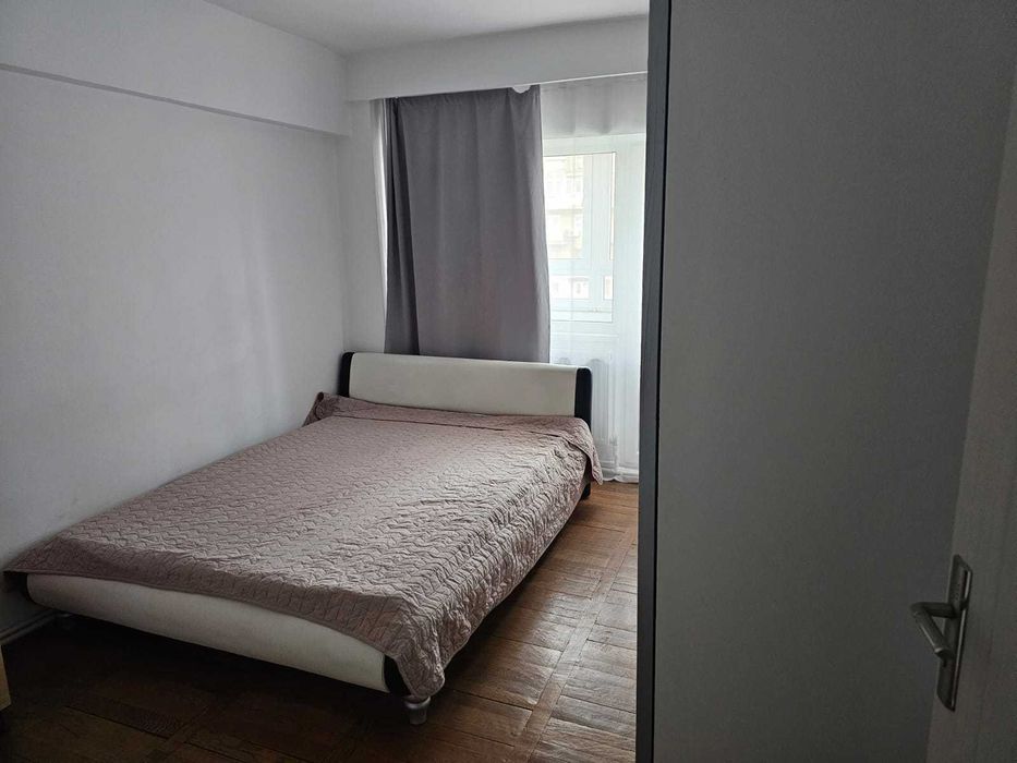 Inchiriez apartament