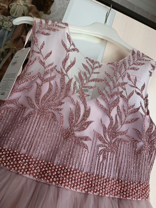 Продам красивое платье