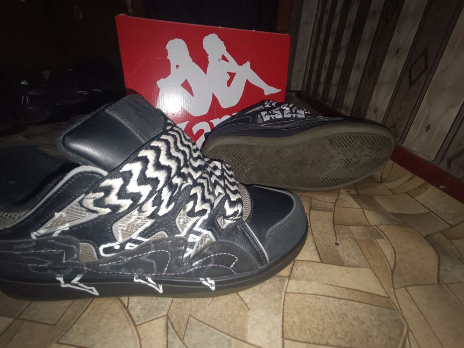 продам кросовки kappa