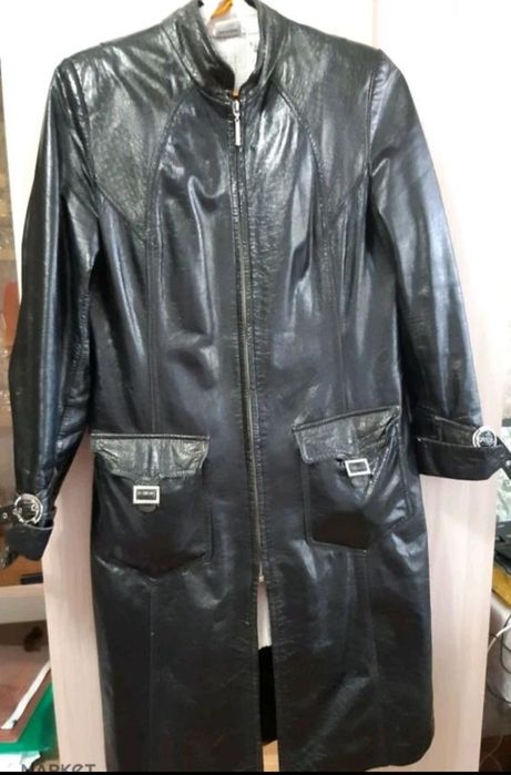 Срочно продаю кожаный плашь дёшево