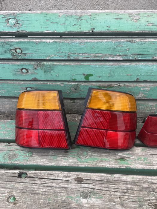 Оригинални стопове hella и решитка с бъбреци от бмв е34