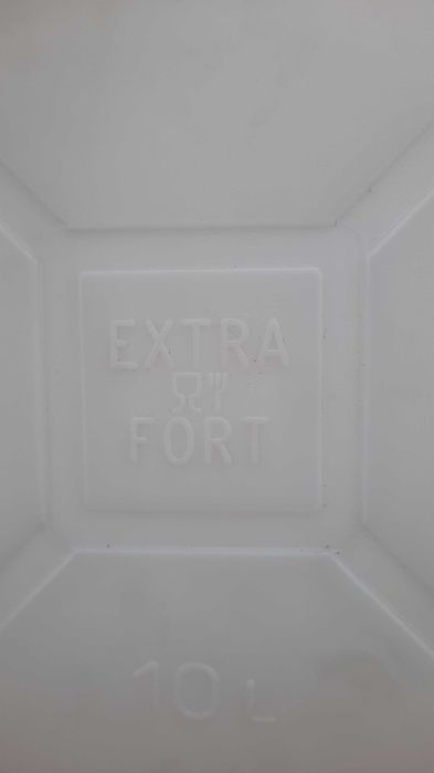 Туби за вода (за къмпинг или друго)