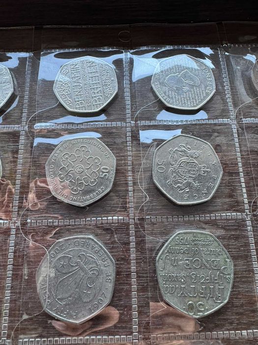 Colecție 30 monede britanice – £1, 50p, 2p, 5p și 1p, comemorative