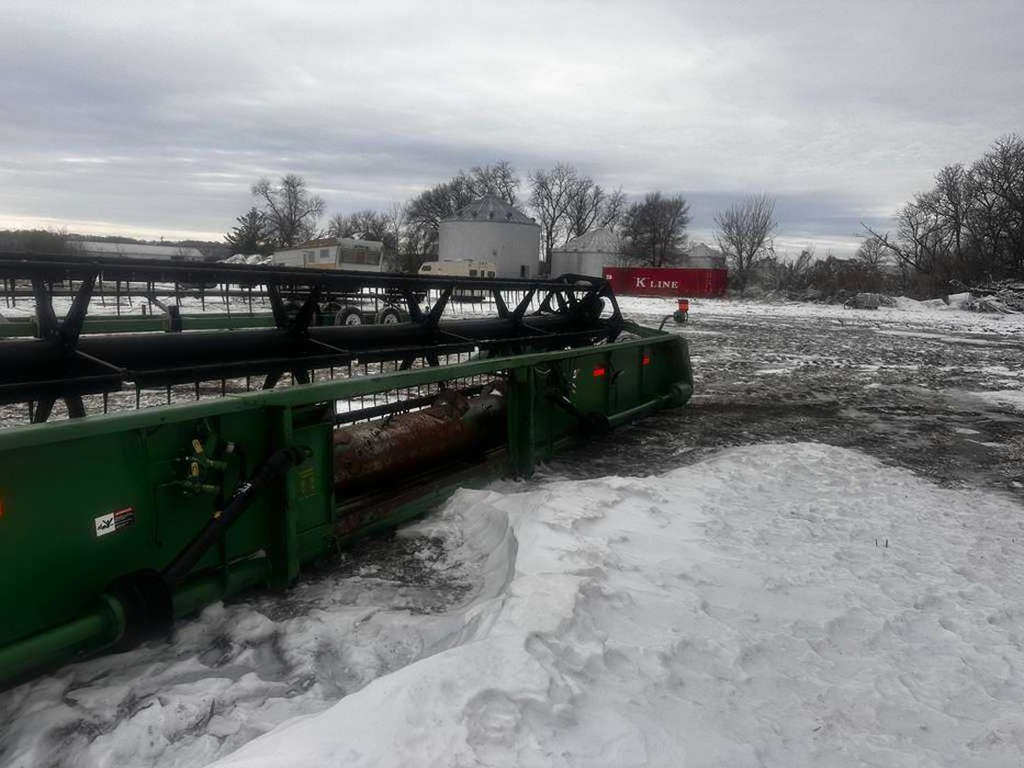 Жатка John Deere 930F