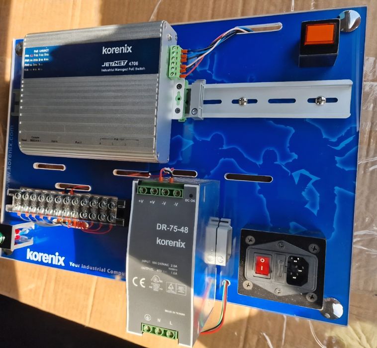 Panouri Korenix Complete / Se vand si pe piese