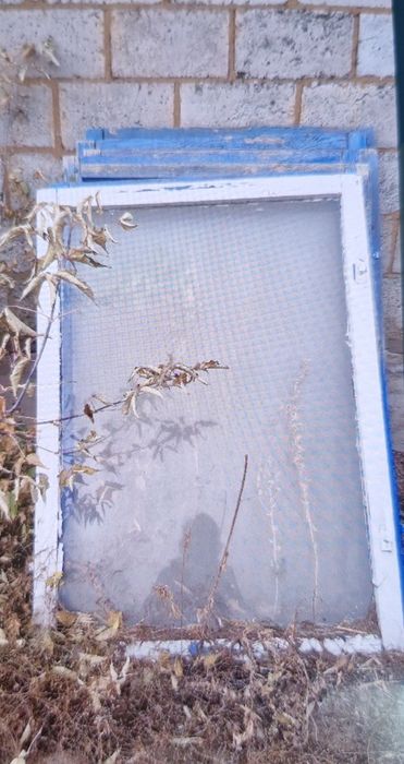 Продам рамы со стеклом