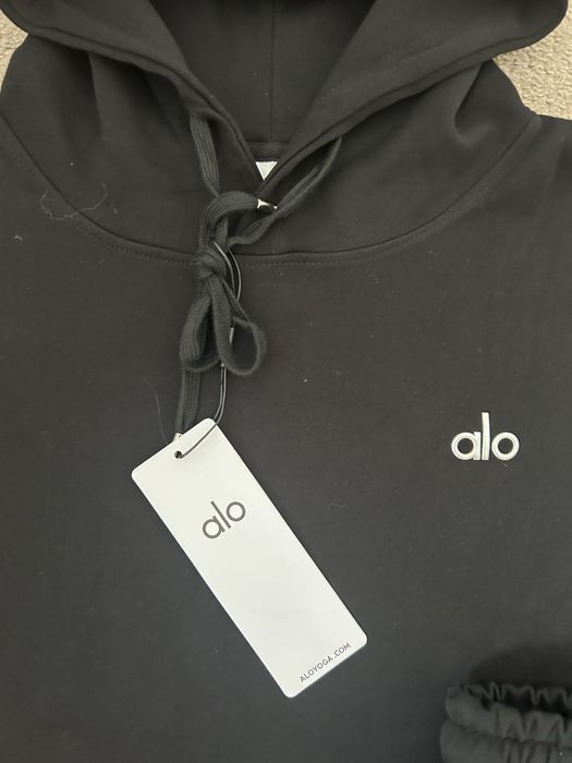 Alo yoga set cu gluga