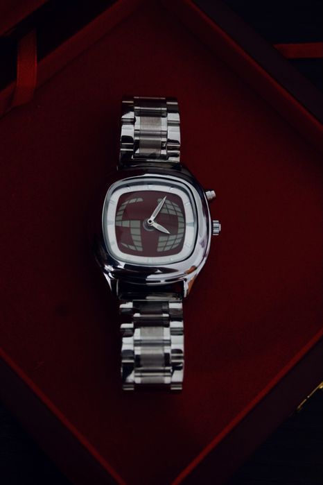 часы Millennium Retro