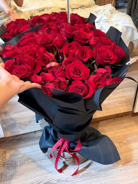 Цветы 51 роза 8к