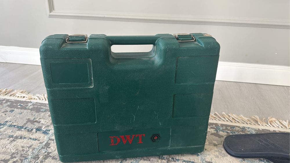 Перфоратор DWT в хорошем состоянии