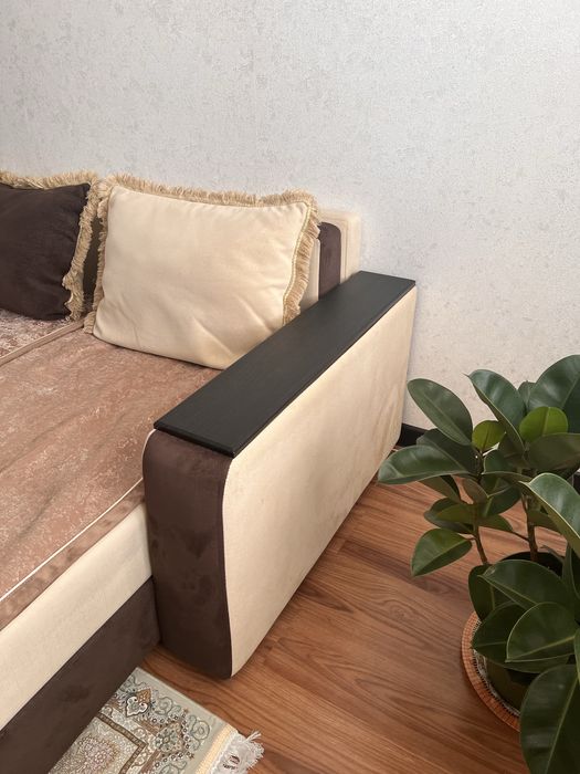 Продам 4 м диван