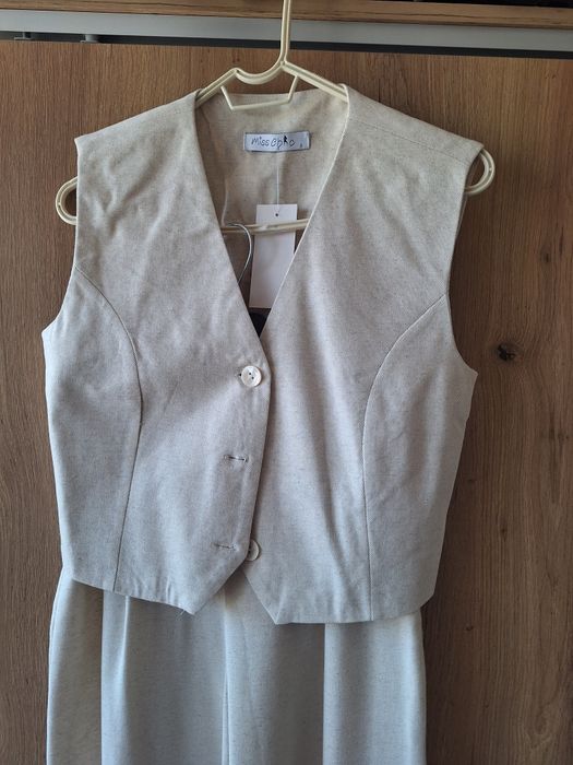 Нов ленен сет, бежов цвят