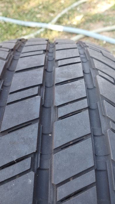 Continental VanContact 225/75/16