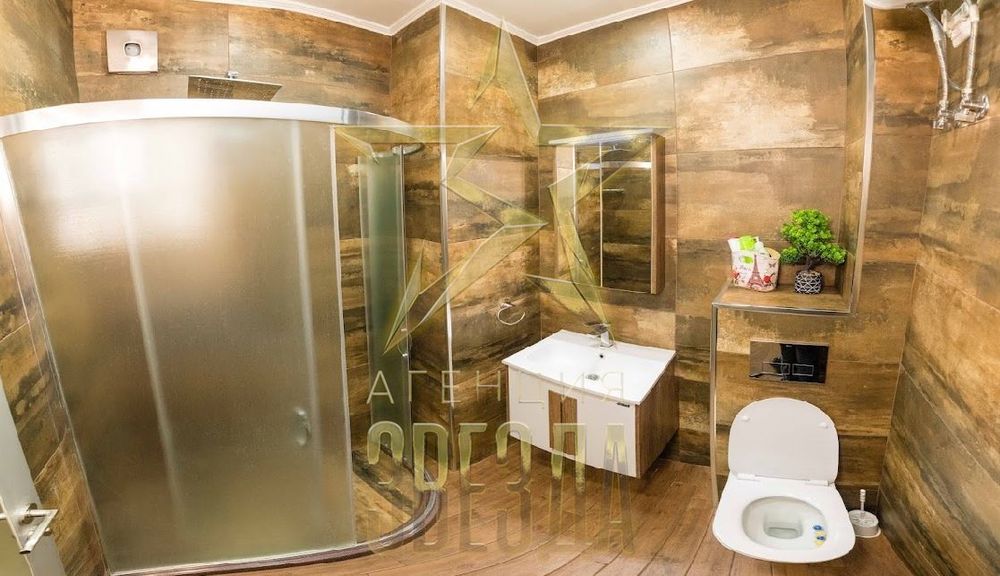 Дава се под наем Двустаен апартамент в Пловдив, Младежки Хълм - 70 кв.м за 750 € - Снимка #4