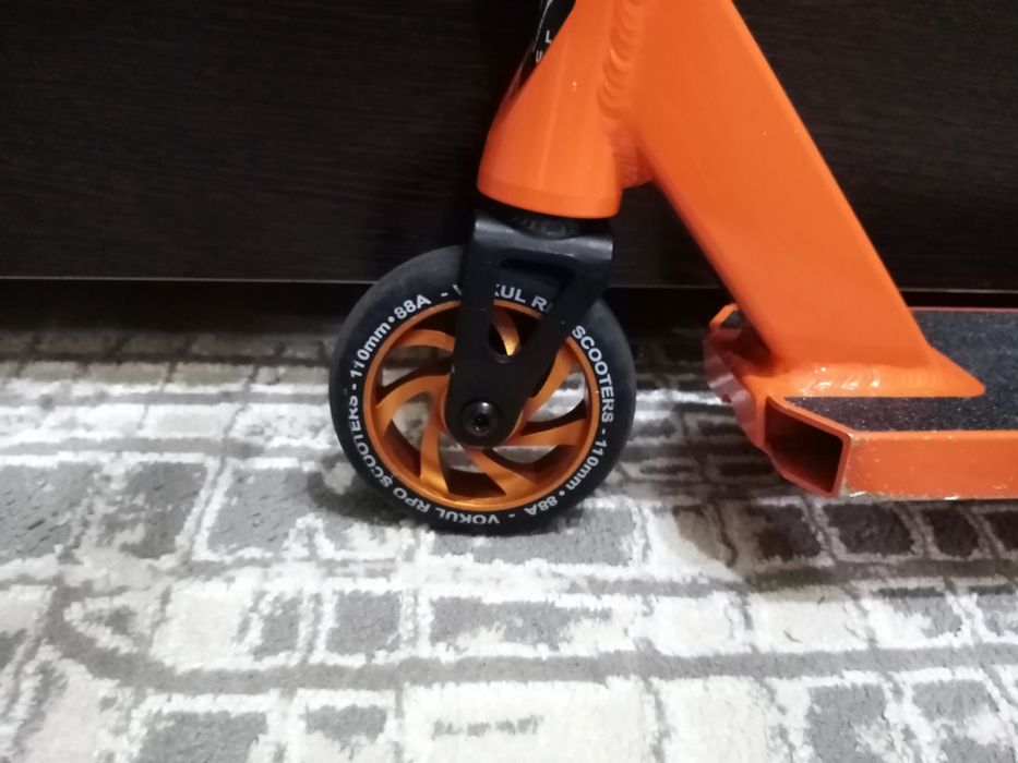 Трюкавой самокат