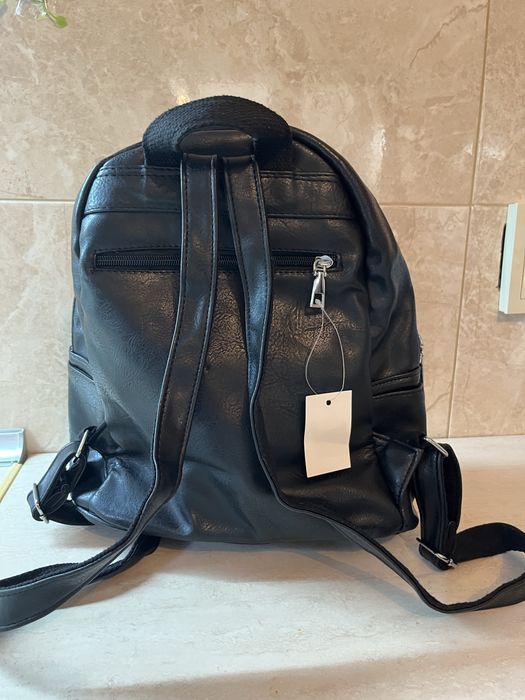 Дамска черна чанта