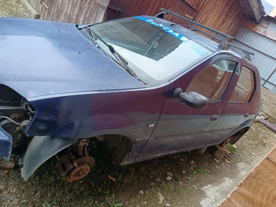 Vand Logan urgent, asa cum se vede in poze