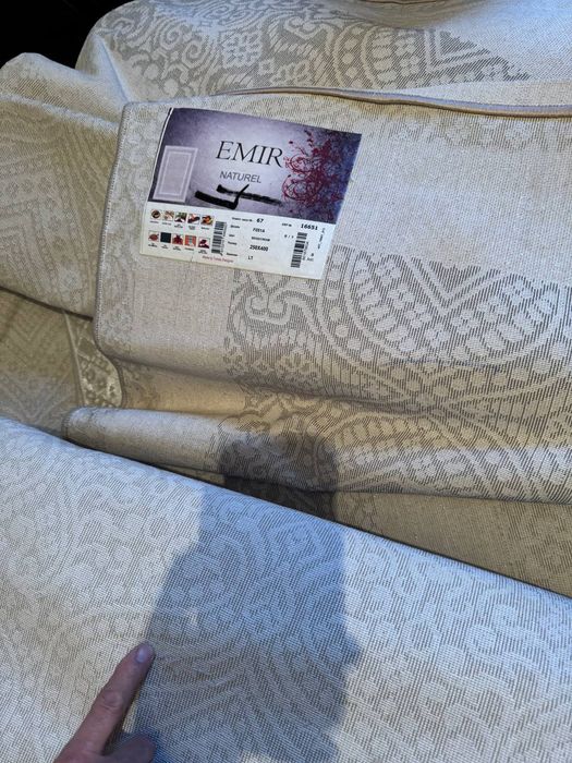 Продам ковры новые